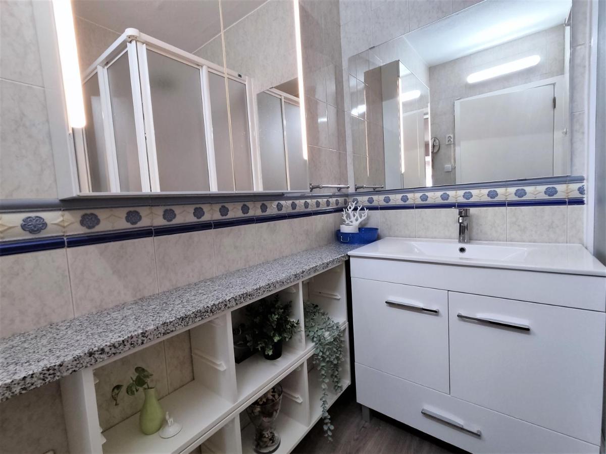 7c Invicta - Casas & Papeis * Armacao de Pera